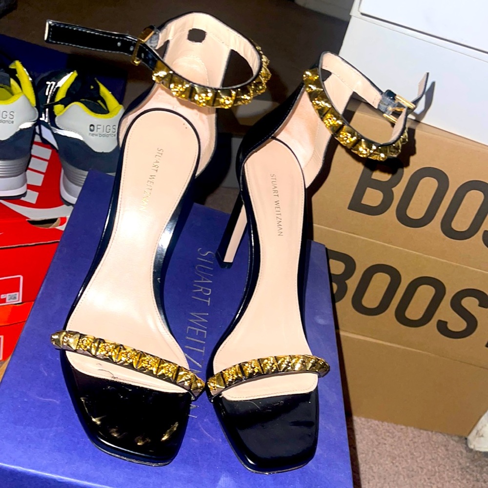 Gently used heels 👠